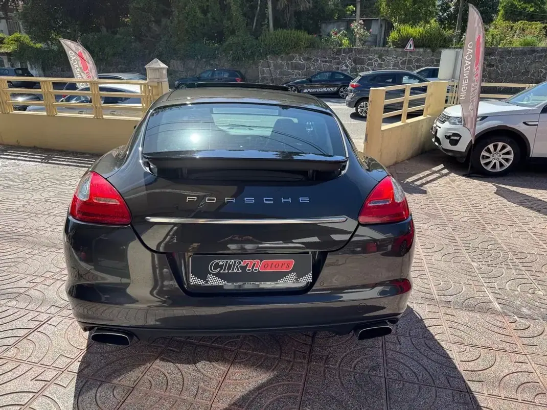 Porsche Panamera 2012 - 32900 EUR, 194000 km - AUTO.MOTO.pt - 194000km - foto 8 de 32