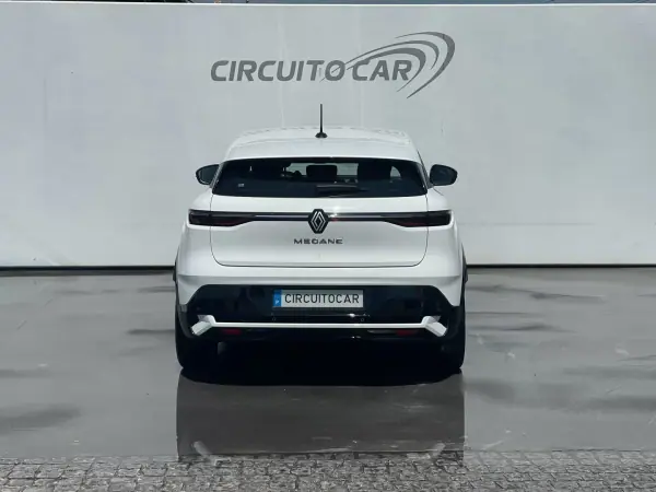 Renault Mégane E-Tech 2022 - 23900 EUR, 75483 km - AUTO.MOTO.pt - 75483km - foto 11 de 30