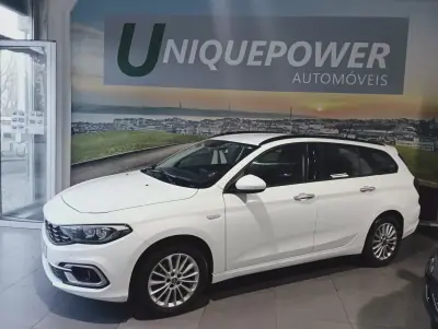 Fiat Tipo Station Wagon 2021 - 11490 EUR, 139989 km - AUTO.MOTO.pt - 139989km - foto 8 de 29
