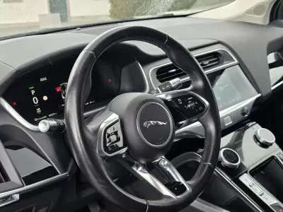 Jaguar I-Pace 2020 - 25999 EUR, 93000 km - AUTO.MOTO.pt - 93000km - foto 12 de 28