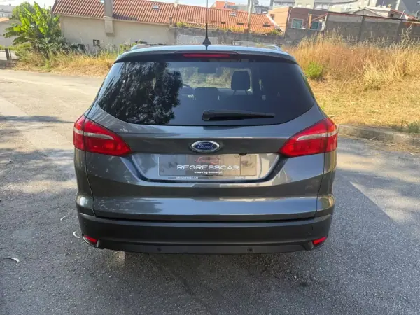 Ford Focus SW 2017 - 9900 EUR, 155000 km - AUTO.MOTO.pt - 155000km - foto 21 de 26