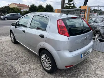Fiat Punto 2018 - 7950 EUR, 94784 km - 94784km - foto 12 de 20