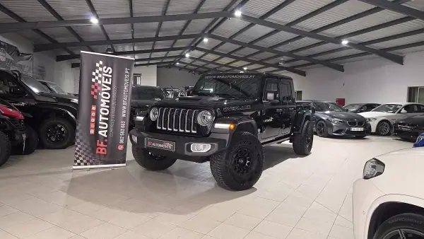 Jeep Gladiator 2021 - 62900 EUR, 117383 km - 117383km - foto 10 de 53