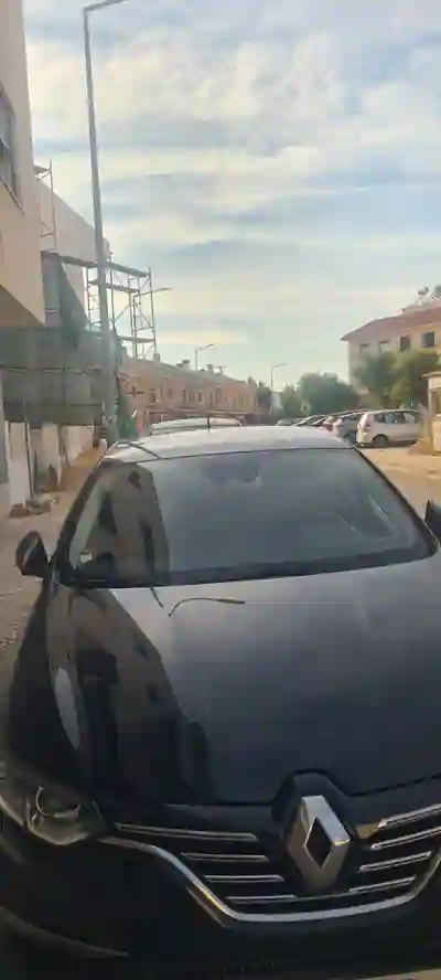 Renault Mégane 2019 - 13500 EUR, 158000 km - AUTO.MOTO.pt - 158000km - foto 5 de 6
