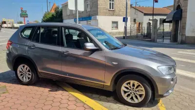 BMW X3 2011 - 13500 EUR, 174992 km - AUTO.MOTO.pt - 174992km - foto 8 de 23