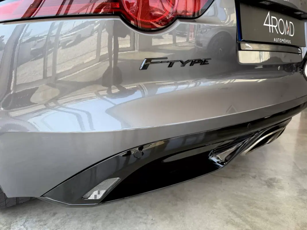 Jaguar F-Type 2018 - 46000 EUR, 64300 km - AUTO.MOTO.pt - 64300km - foto 62 de 135