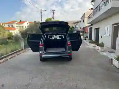 Volkswagen Touran 2017 - 19000 EUR, 135000 km - AUTO.MOTO.pt - 135000km - foto 18 de 18