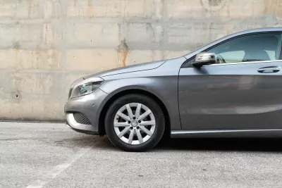 Mercedes-Benz A 180 2013 - 10990 EUR, 215000 km - AUTO.MOTO.pt - 215000km - foto 11 de 34