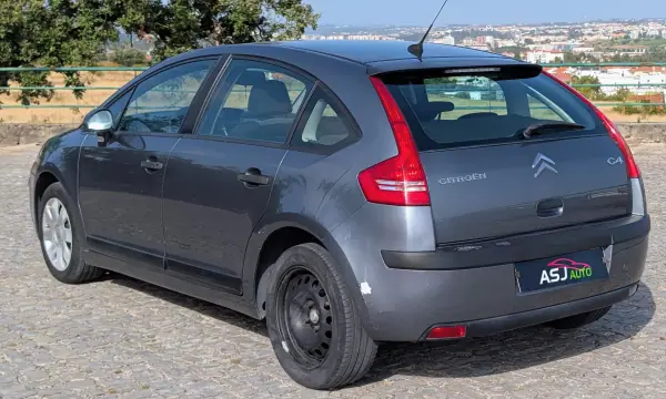 Citroën C4 2008 - 2500 EUR, 247852 km - AUTO.MOTO.pt - 247852km - foto 6 de 18