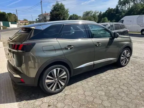 Peugeot 3008 2018 - 19900 EUR, 138000 km - AUTO.MOTO.pt - 138000km - foto 4 de 23
