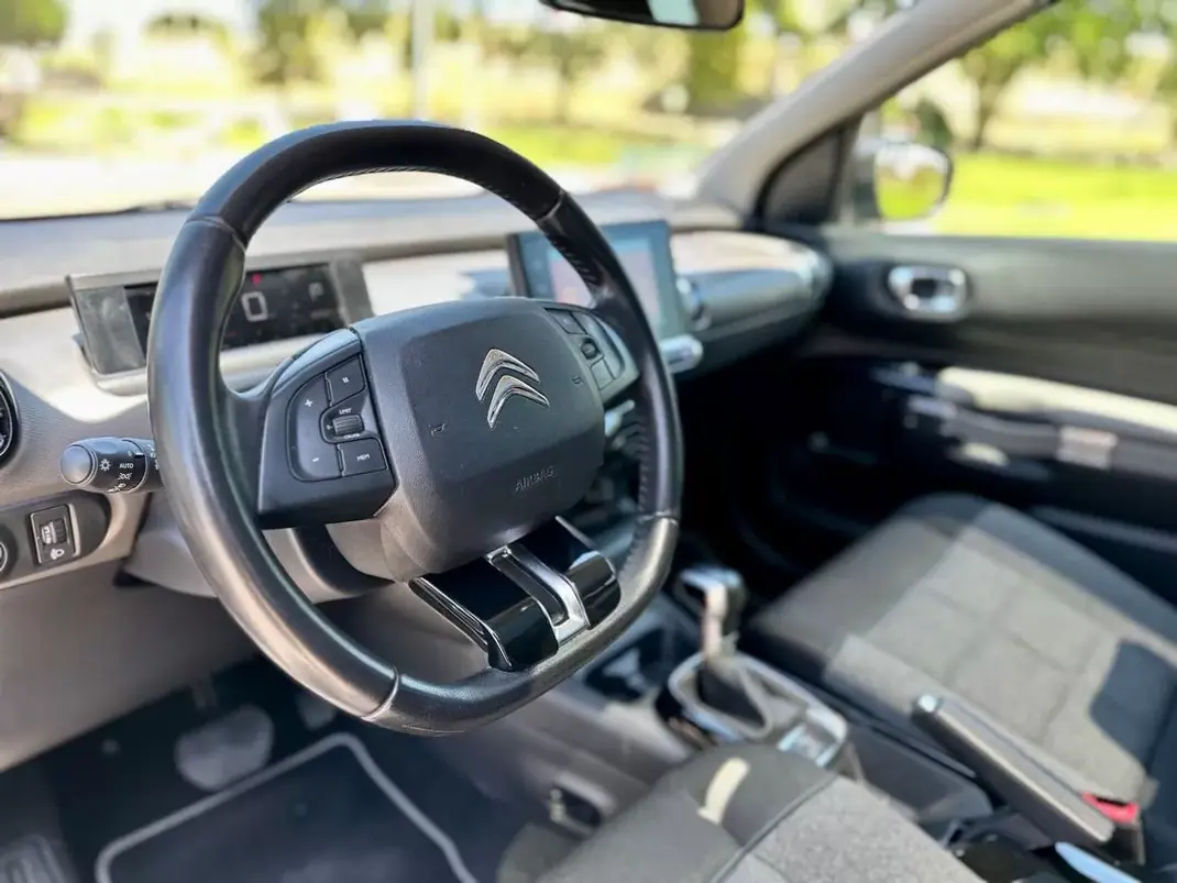Citroën C4 Cactus 2019 - 11990 EUR, 119000 km - 119000km - foto 17 de 41