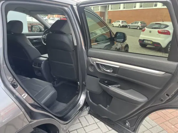 Honda CR-V 2023 - 35900 EUR, 26000 km - AUTO.MOTO.pt - 26000km - foto 10 de 16
