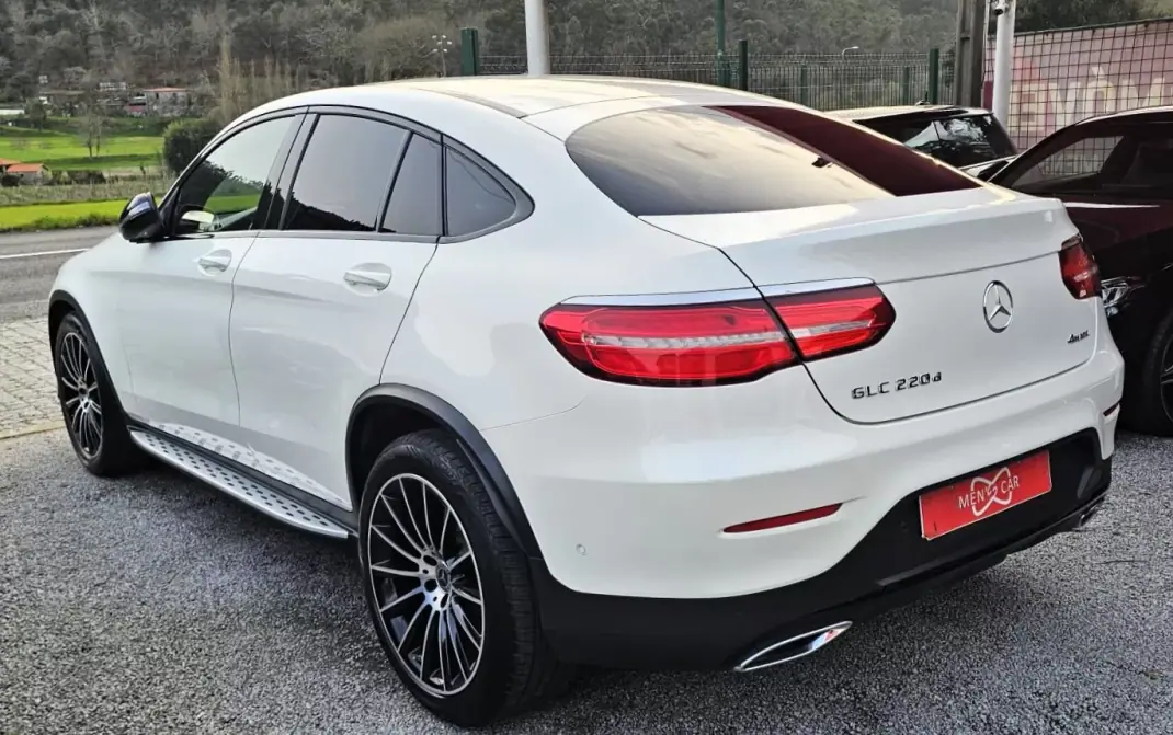 Mercedes-Benz GLC 220 2018 - 44500 EUR, 88000 km - AUTO.MOTO.pt - 88000km - foto 4 de 30