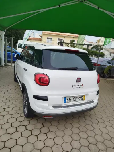 Fiat 500L 2019 - 15800 EUR, 98150 km - AUTO.MOTO.pt - 98150km - foto 7 de 8