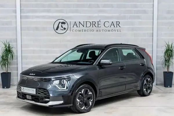 Kia Niro EV Vision 2023 Elétrico — 53 564 km · Ilha de São Miguel Kia Niro EV 2023