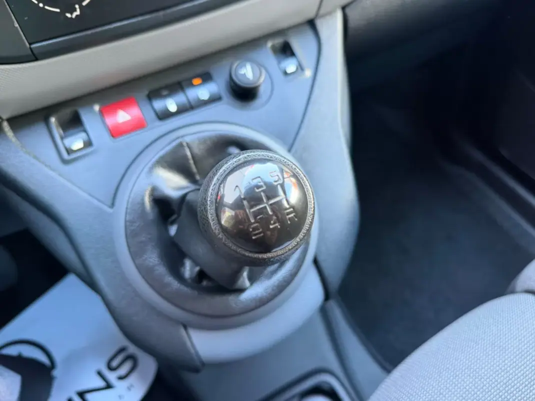 Peugeot Partner 2018 - 10900 EUR, 42678 km - 42678km - foto 8 de 9
