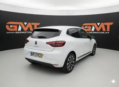 Renault Clio 2020 - 11990 EUR, 99000 km - AUTO.MOTO.pt - 99000km - foto 5 de 12