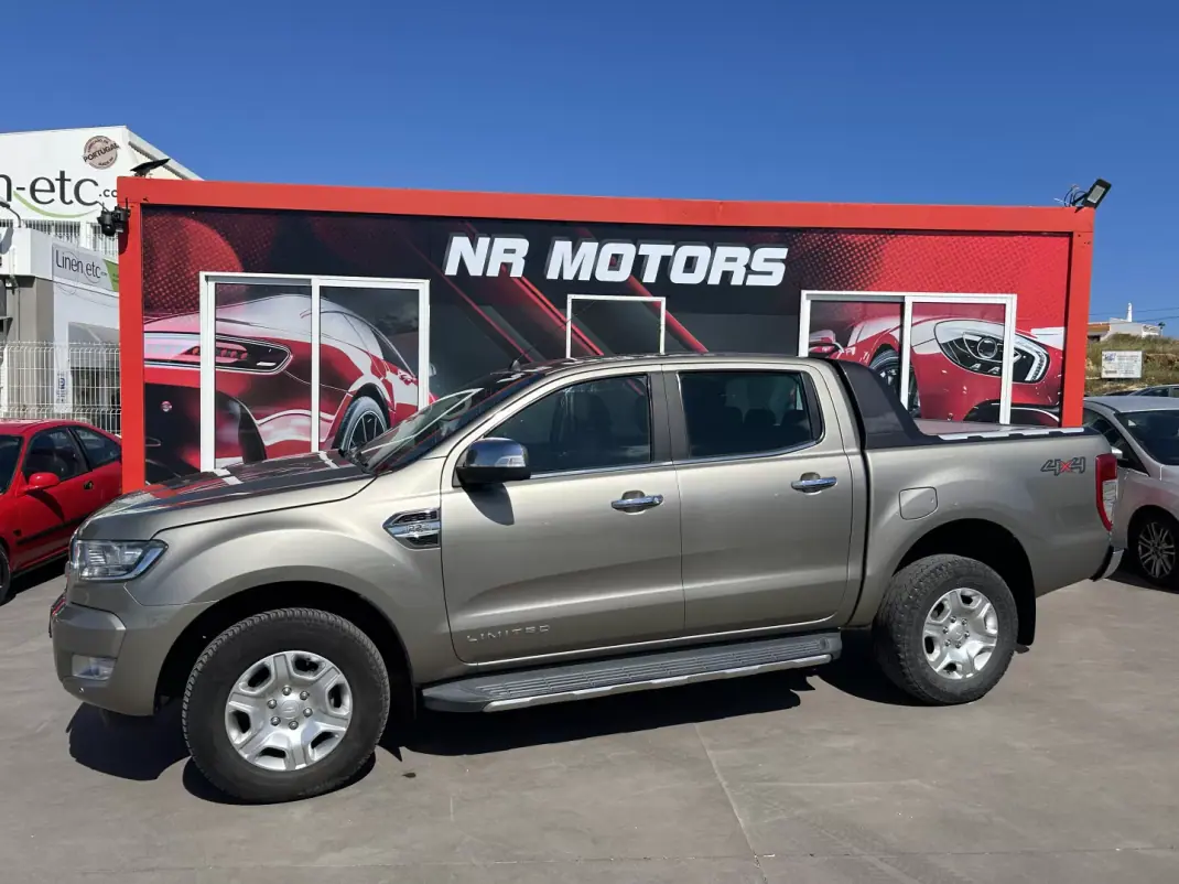 Ford Ranger 2017 - 27947 EUR, 150000 km - AUTO.MOTO.pt - 150000km - foto 1 de 22