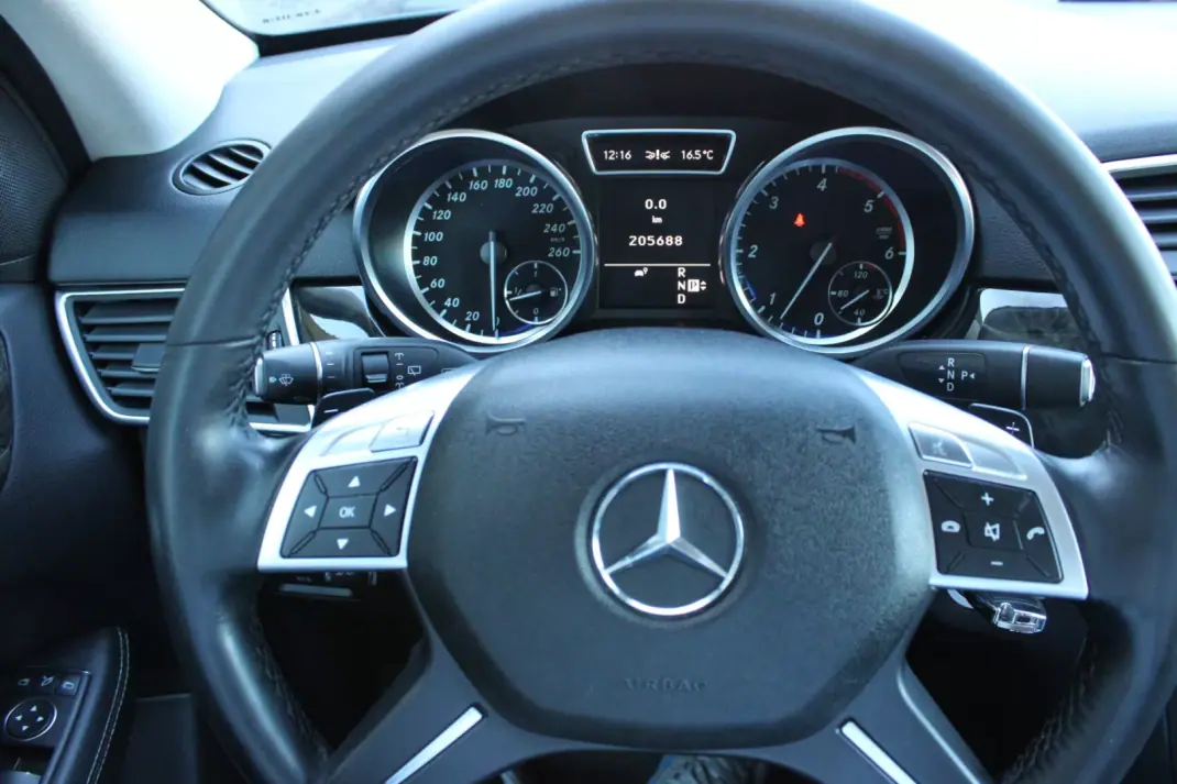 Mercedes-Benz ML 350 2012 - 22500 EUR, 212000 km - 212000km - foto 20 de 28