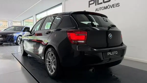 BMW 116 2012 - 12490 EUR, 144000 km - AUTO.MOTO.pt - 144000km - foto 7 de 21