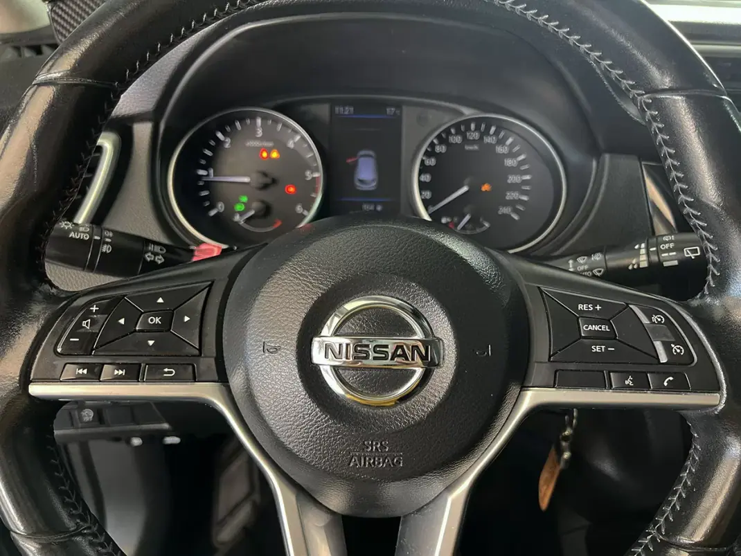 Nissan Qashqai 2019 - 19900 EUR, 113385 km - AUTO.MOTO.pt - 113385km - foto 19 de 22