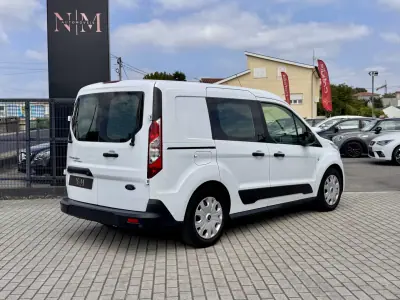 Ford Transit Connect 2019 - 12500 EUR, 110000 km - AUTO.MOTO.pt - 110000km - foto 2 de 24