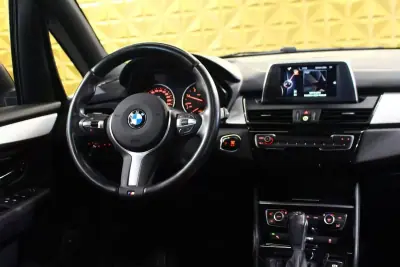 BMW 218 Active Tourer 2015 - 18250 EUR, 66000 km - AUTO.MOTO.pt - 66000km - foto 14 de 30