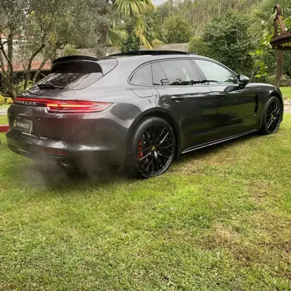 Porsche Panamera Sport Turismo 2019 - 69990 EUR, 210000 km - AUTO.MOTO.pt - 210000km - foto 46 de 50