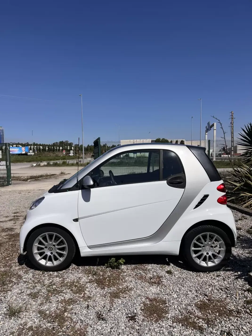 Smart ForTwo 2010 - 6750 EUR, 131200 km - 131200km - foto 23 de 23