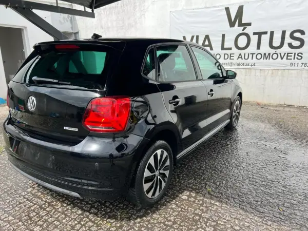 Volkswagen Polo 2014 - 8750 EUR, 147250 km - AUTO.MOTO.pt - 147250km - foto 12 de 12