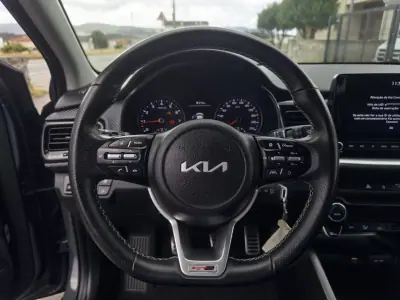 Kia Stonic 2022 - 16990 EUR, 83000 km - AUTO.MOTO.pt - 83000km - foto 18 de 42