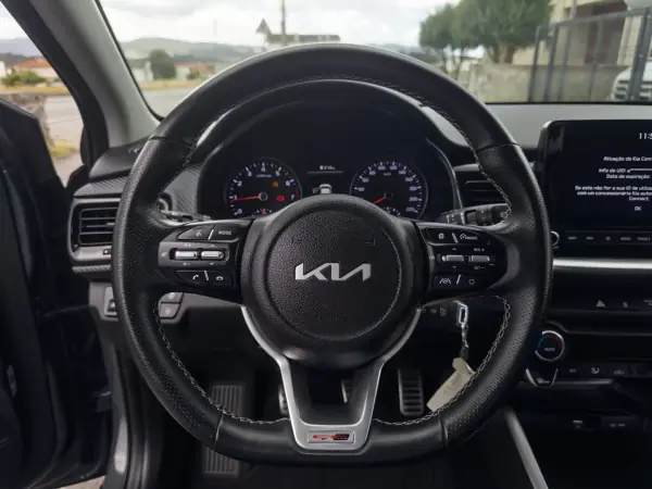 Kia Stonic 2022 - 16990 EUR, 83000 km - AUTO.MOTO.pt - 83000km - foto 18 de 42