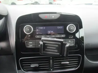 Renault Clio 2017 - 11990 EUR, 81000 km - 81000km - foto 12 de 24