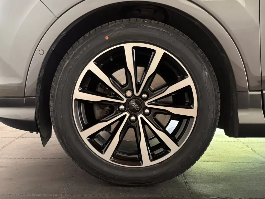 Ford Kuga 2018 - 16500 EUR, 54485 km - AUTO.MOTO.pt - 54485km - foto 7 de 25