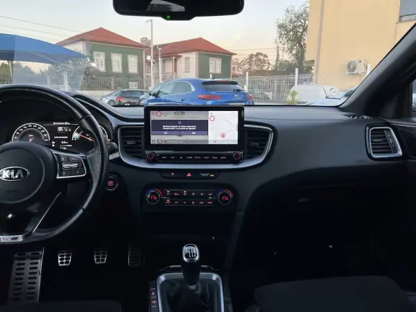 Kia ProCeed 2022 - 19450 EUR, 92000 km - AUTO.MOTO.pt - 92000km - foto 12 de 51