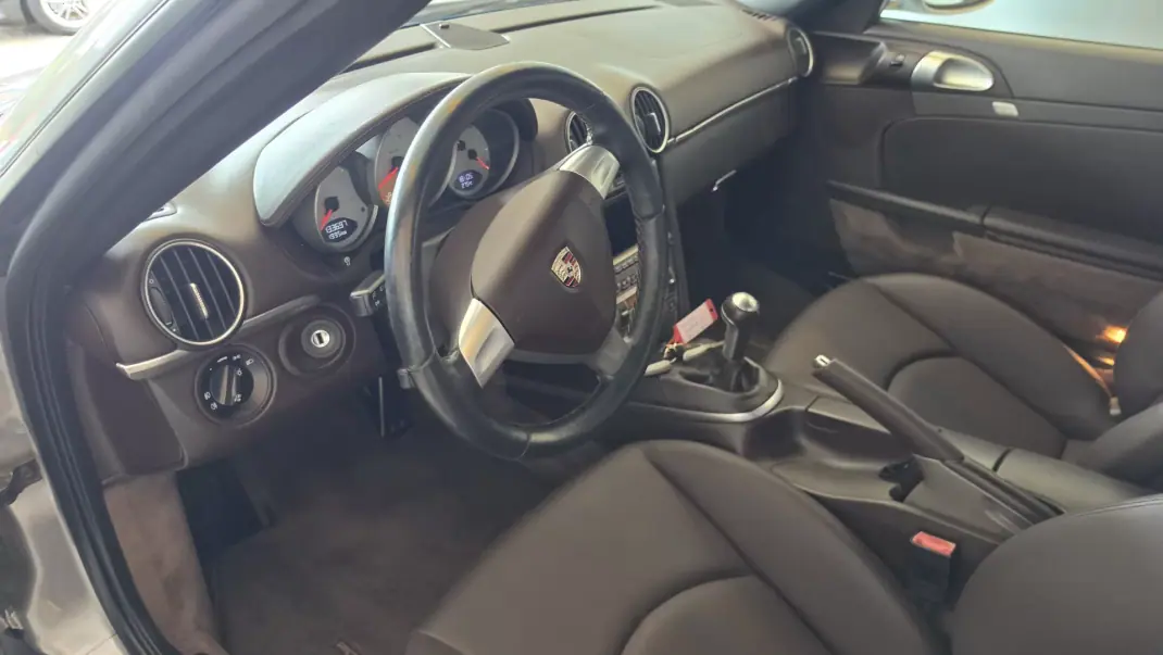 Porsche Boxster 2008 - 39900 EUR, 133697 km - 133697km - foto 42 de 64