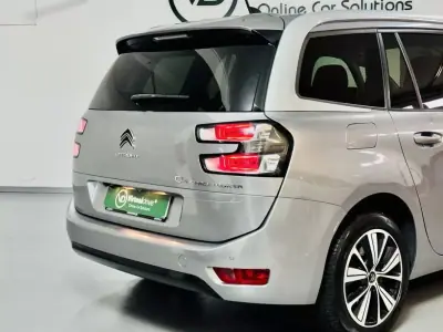 Citroën C4 Grand Picasso 2018 - 11500 EUR, 154000 km - AUTO.MOTO.pt - 154000km - foto 7 de 57