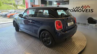 MINI One 2014 - 10900 EUR, 209521 km - AUTO.MOTO.pt - 209521km - foto 21 de 48