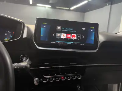 Peugeot e-2008 2020 - 18990 EUR, 50000 km - AUTO.MOTO.pt - 50000km - foto 23 de 51