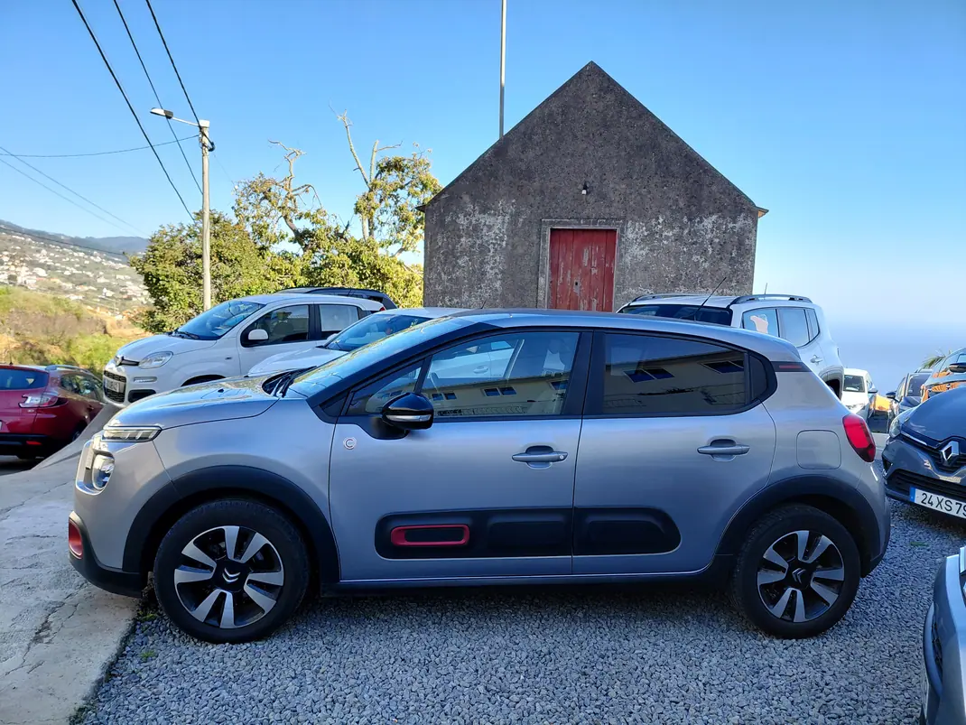 Citroën C3 2021 - 13500 EUR, 130000 km - AUTO.MOTO.pt - 130000km - foto 2 de 14