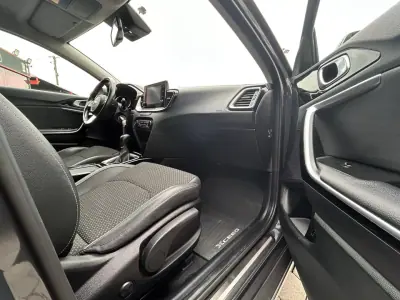 Kia XCeed 2020 - 14990 EUR, 162439 km - AUTO.MOTO.pt - 162439km - foto 19 de 19