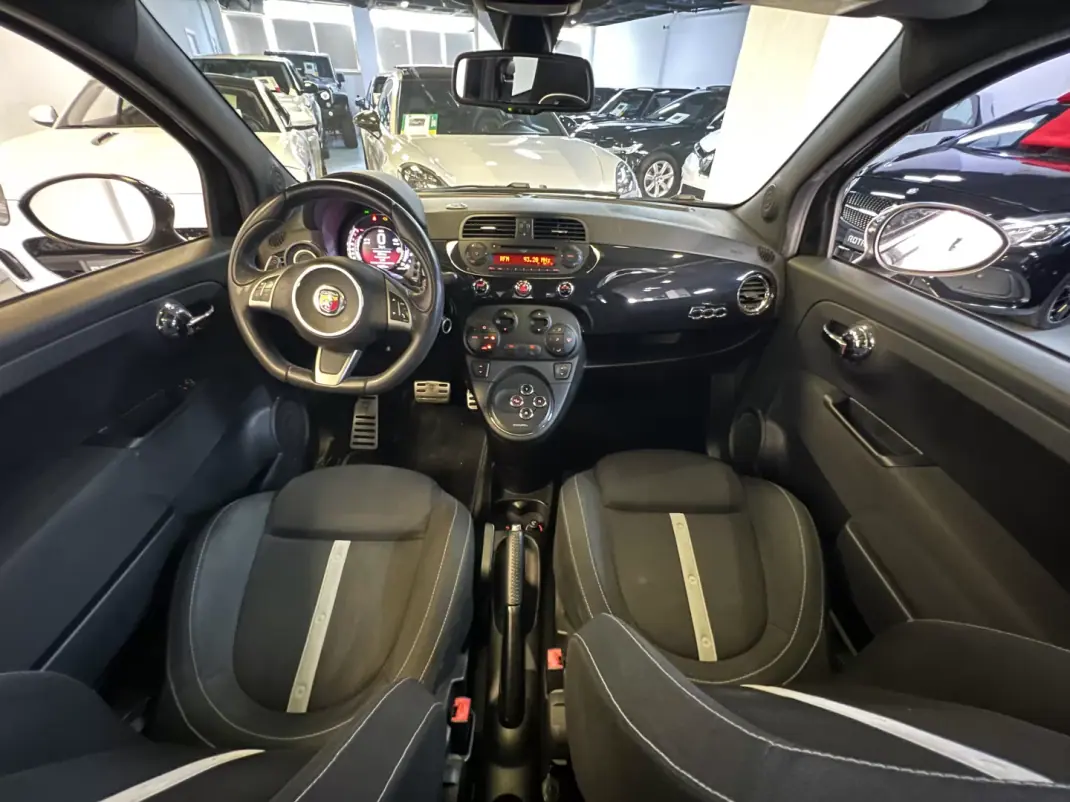 Abarth 500 2016 - 15990 EUR, 90000 km - 90000km - foto 14 de 48