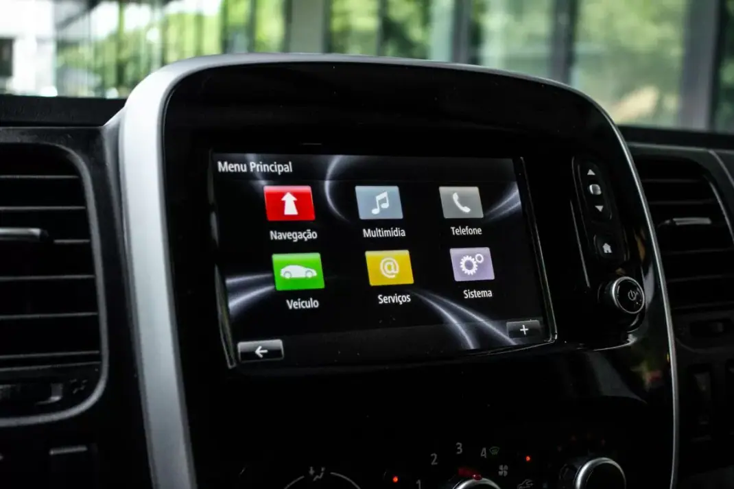 Renault Trafic 2020 - 28990 EUR, 126359 km - AUTO.MOTO.pt - 126359km - foto 36 de 41