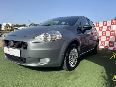 Fiat Grande Punto 2008 - 4990 EUR, 112345 km - AUTO.MOTO.pt - 112345km - foto 5 de 15