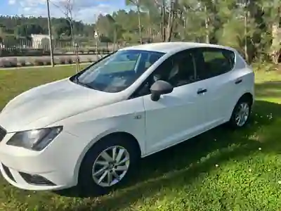 SEAT Ibiza 2016 - 10500 EUR, 104000 km - AUTO.MOTO.pt - 104000km - foto 2 de 9
