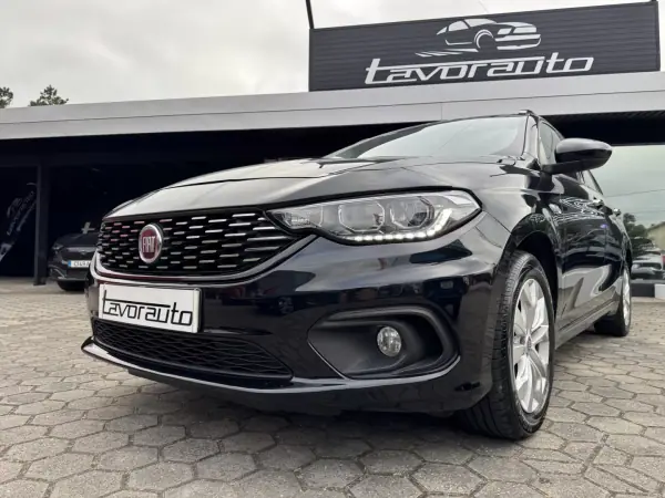 Fiat Tipo Station Wagon 2017 - 8990 EUR, 194000 km - AUTO.MOTO.pt - 194000km - foto 21 de 37
