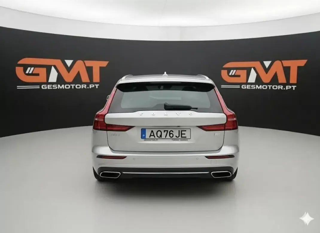 Volvo V60 2022 - 28990 EUR, 99830 km - AUTO.MOTO.pt - 99830km - foto 5 de 17