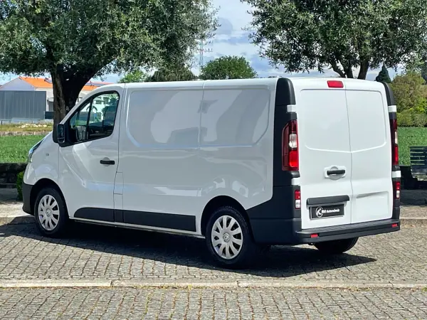 Renault Trafic 2020 - 17450 EUR, 131000 km - AUTO.MOTO.pt - 131000km - foto 9 de 35
