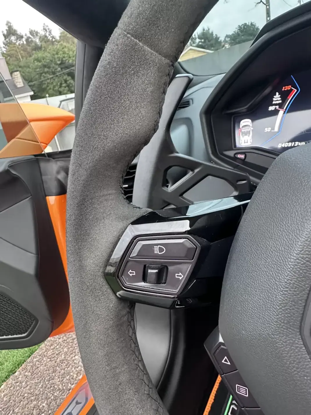 Lamborghini Huracán Spyder 2022 - 398000 EUR, 40000 km - AUTO.MOTO.pt - 40000km - foto 44 de 55