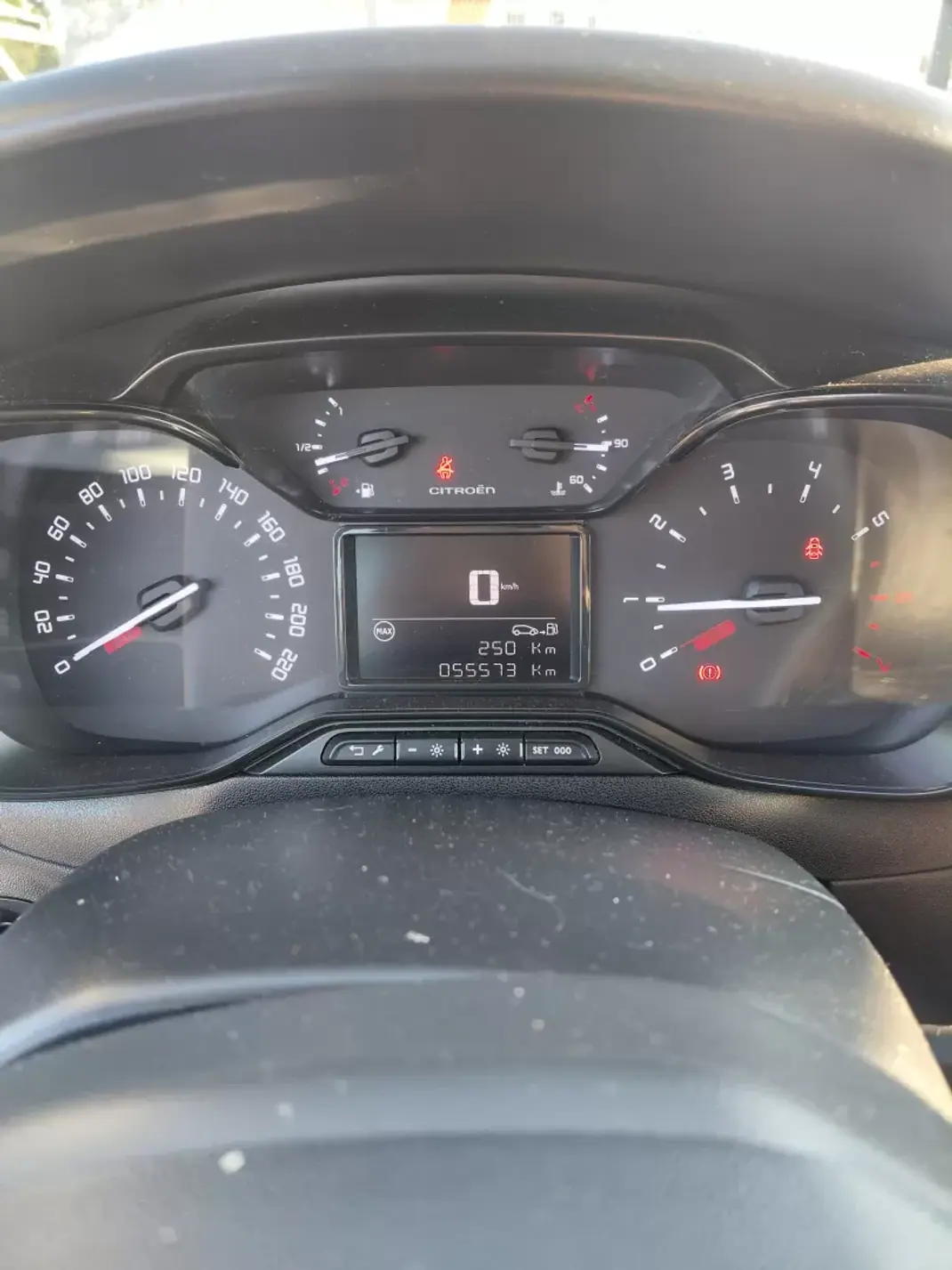 Citroën C3 2022 - 13900 EUR, 55000 km - AUTO.MOTO.pt - 55000km - foto 4 de 12